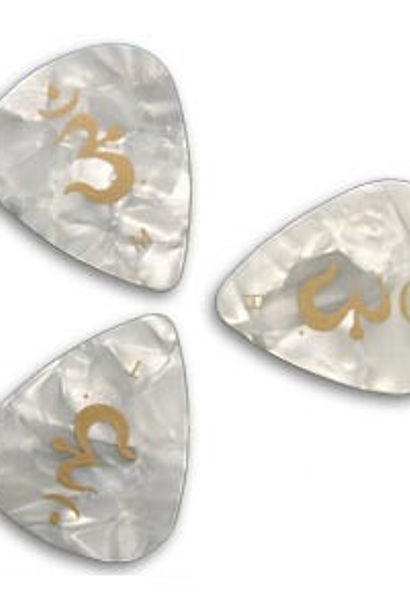 White Pearloid Pick (Thin)